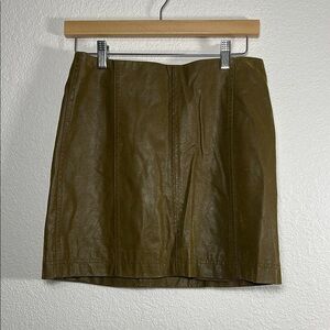 Free People Olive Green Vegan Leather Mini Skirt Size 6 Faux Leather Paneled